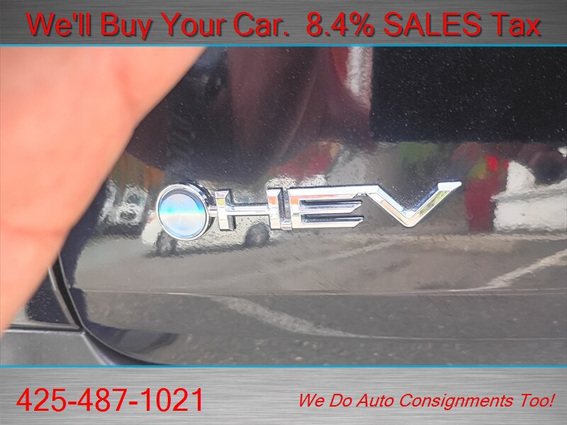 Used 2025 Toyota Sienna LE FWD image 52