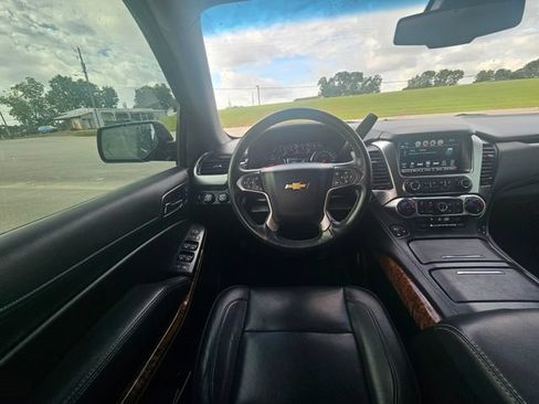 Used 2019 Chevrolet Tahoe Premier w/ RST 6.2L Performance Edition AWD/4WD image 13