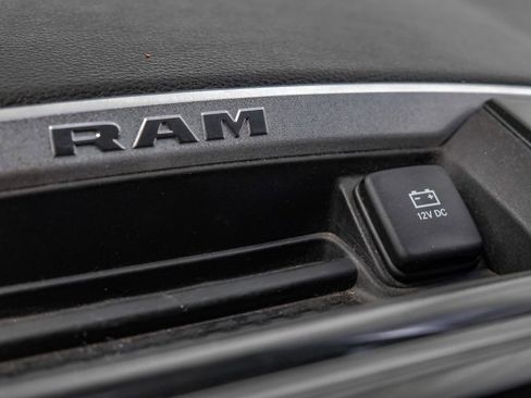 Used 2020 RAM 2500 Laramie w/ Night Edition image 29