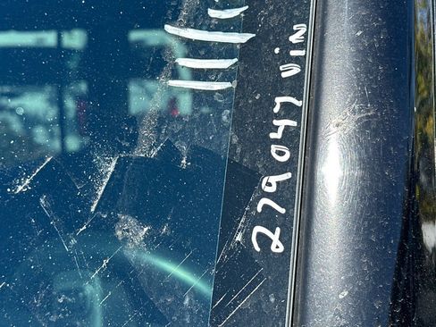 Used 2014 Jeep Wrangler Unlimited Rubicon w/ Connectivity Group image 7