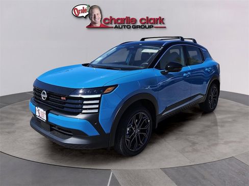 New 2026 Nissan Kicks SR image 1