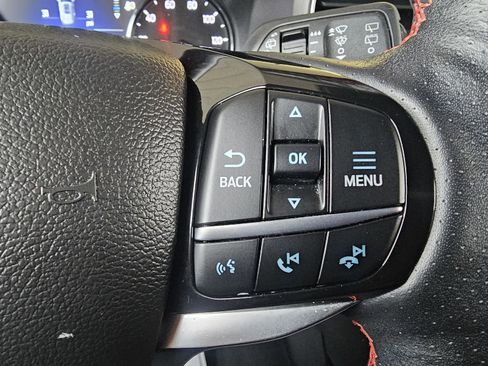 Used 2023 Ford Explorer ST-Line image 23