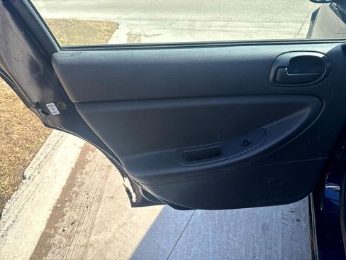 Used 2006 Dodge Stratus SXT image 42