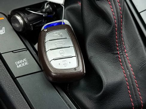 Used 2020 Hyundai Elantra Sport w/ Premium Package 02 FWD image 34