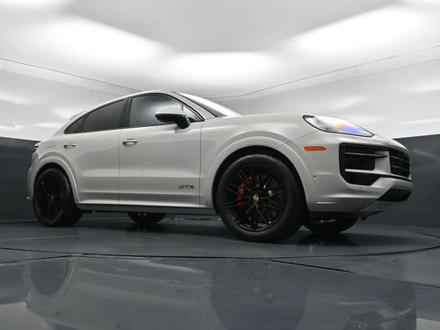 New 2026 Porsche Cayenne GTS AWD/4WD image 29