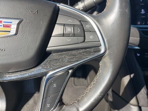 Used 2023 Cadillac XT5 Premium Luxury w/ LPO, Floor Liner Package image 20