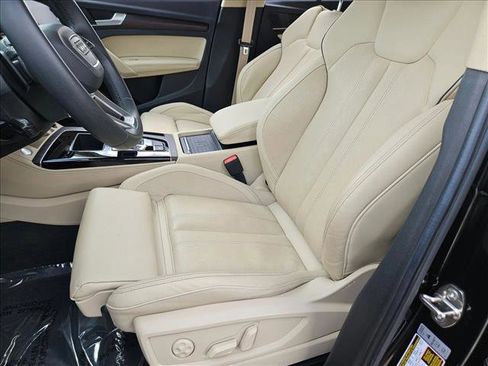 Used 2021 Audi Q5 Premium Plus image 15