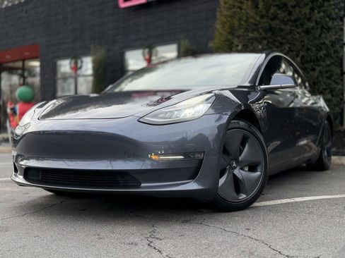 Used 2020 Tesla Model 3 Long Range image 2
