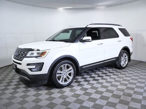 Used 2016 Ford Explorer Limited w/ Equipment Group 301A image 5