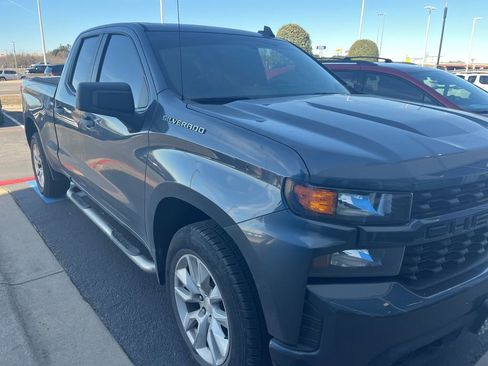 Used 2021 Chevrolet Silverado 1500 Custom image 13