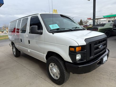 Used 2012 Ford E-350 and Econoline 350 XL w/ PWR Windows & Locks Group RWD image 4