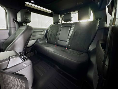 Used 2023 Land Rover Defender 90 V8 image 21