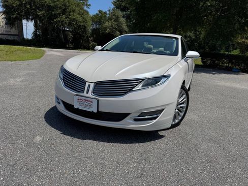 Used 2016 Lincoln MKZ AWD w/ Equipment Group 300A Reserve image 5