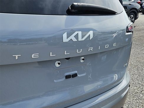 Used 2023 Kia Telluride SX Prestige X-Line image 12