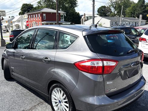 Used 2014 Ford C-MAX SEL w/ Equipment Group 302A FWD image 4