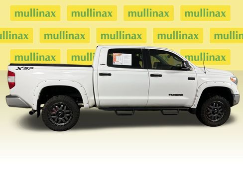 Used 2018 Toyota Tundra SR5 image 2
