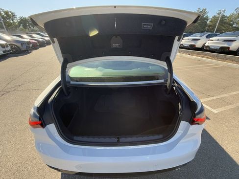 Used 2025 BMW 430i Coupe w/ Premium Package image 15