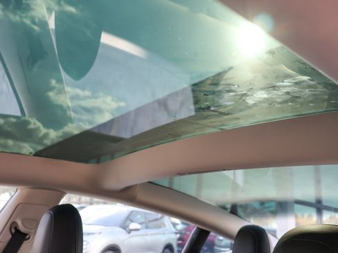 Used 2023 Tesla Model 3 Standard Range image 20