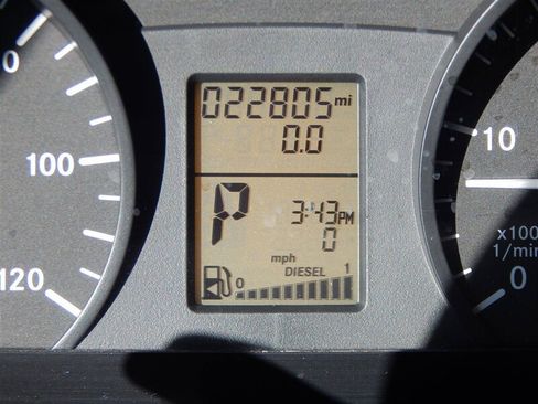 Used 2015 Mercedes-Benz Sprinter 3500 image 29