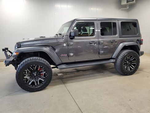 Used 2021 Jeep Wrangler Unlimited Sport AWD/4WD image 3
