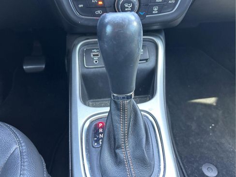 Certified 2019 Jeep Compass Latitude FWD image 18