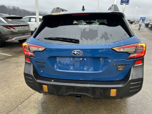 Used 2022 Subaru Outback Wilderness w/ Wilderness Package image 9