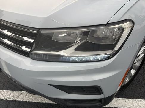 Used 2018 Volkswagen Tiguan SE FWD image 36