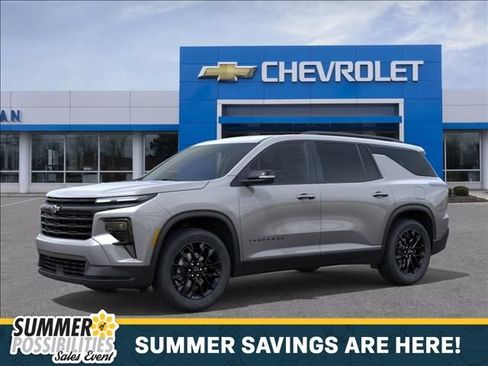 New 2026 Chevrolet Traverse LT w/ Midnight/Sport Edition AWD/4WD image 2