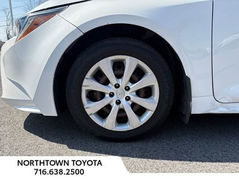 Used 2021 Toyota Corolla LE w/ Carpet Mat Package (TMS) image 6