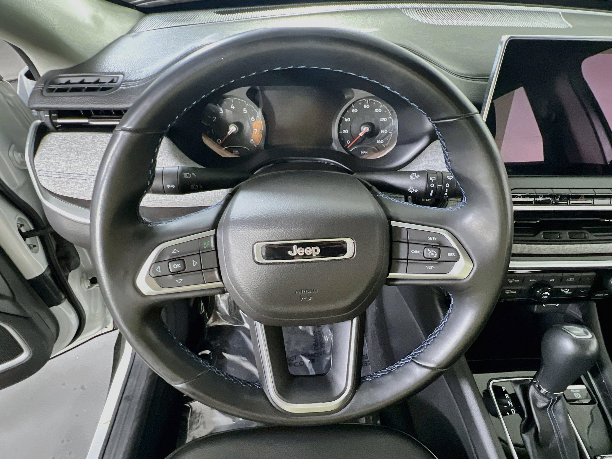 Used 2022 Jeep Compass Latitude w/ Convenience Group AWD/4WD image 11
