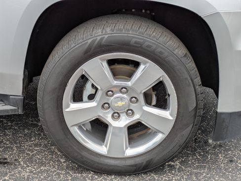 Used 2019 Chevrolet Tahoe LT image 11