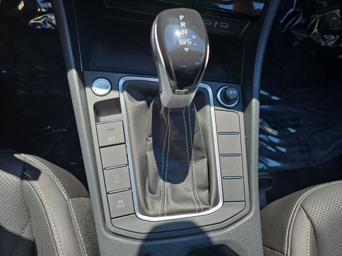 Used 2023 Volkswagen Jetta SEL FWD image 21
