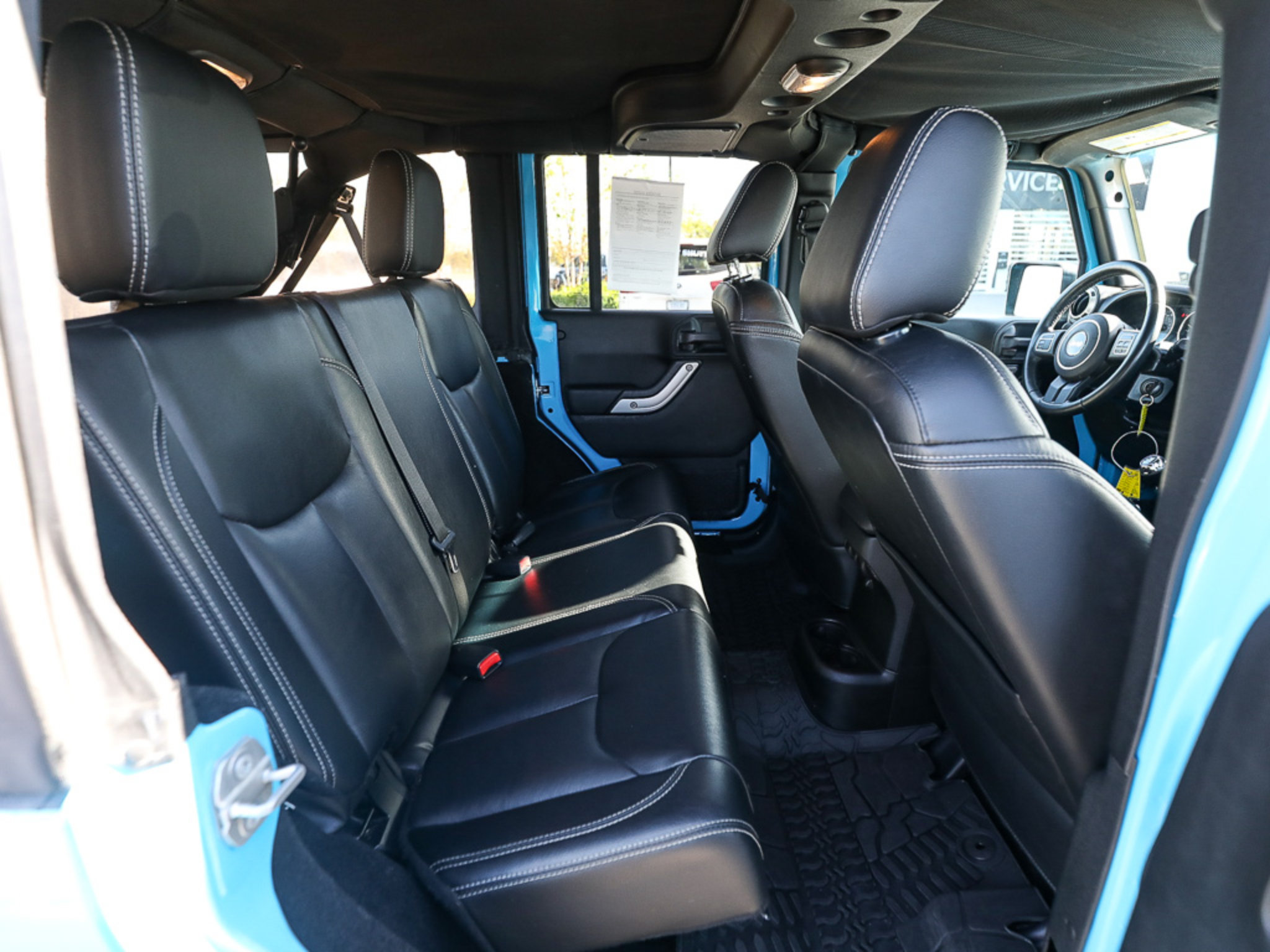 Used 2017 Jeep Wrangler Unlimited Sahara AWD/4WD image 23