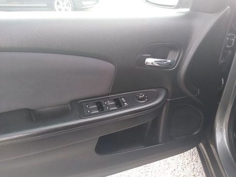 Used 2012 Chrysler 200 Touring image 11