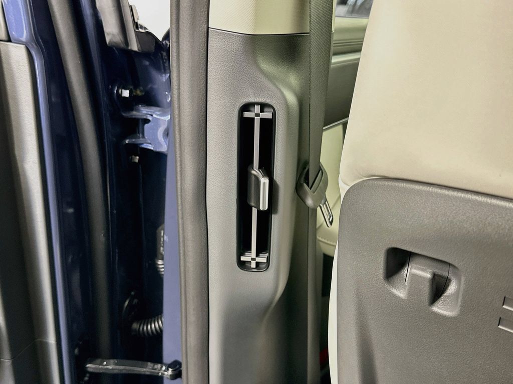 New 2027 Hyundai Santa Fe SEL w/ Tow & Go Package FWD image 17