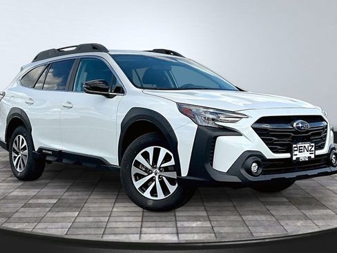 Certified 2025 Subaru Outback Premium AWD/4WD image 3