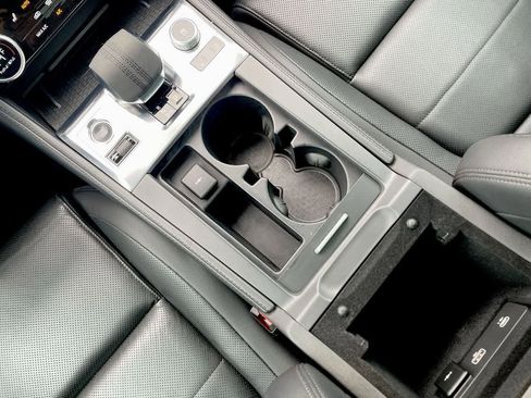 Used 2021 Jaguar F-PACE S image 26