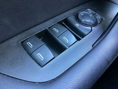 Used 2023 Chevrolet Blazer LT image 24