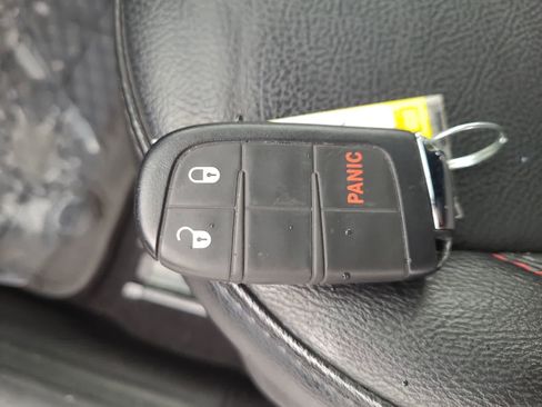 Used 2023 Jeep Compass Trailhawk image 28