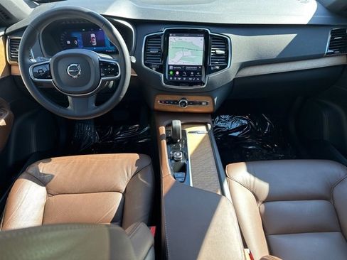 Certified 2024 Volvo XC90 B5 Plus w/ Protection Package Premier image 17