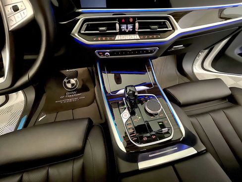 Used 2021 BMW X7 xDrive40i image 18