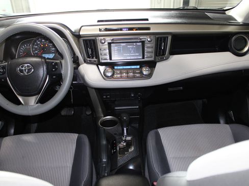 Used 2014 Toyota RAV4 XLE FWD image 12