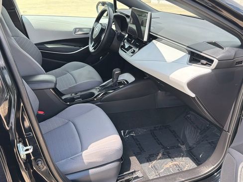 Used 2025 Toyota Corolla SE w/ SE Premium Package FWD image 11