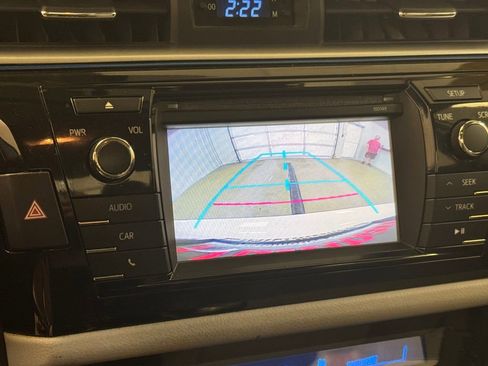 Used 2014 Toyota Corolla LE image 36