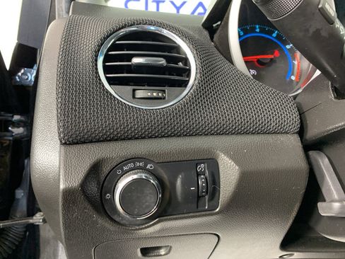 Used 2014 Chevrolet Cruze LT image 52