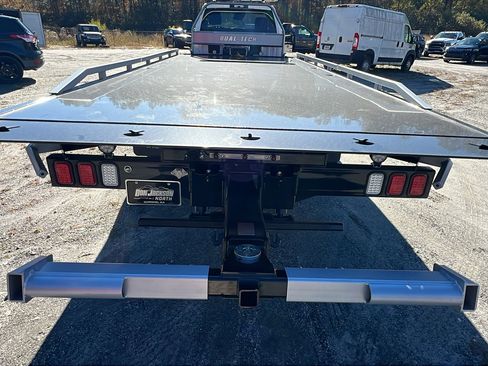 New 2025 RAM 5500 4x4 Regular Cab image 15