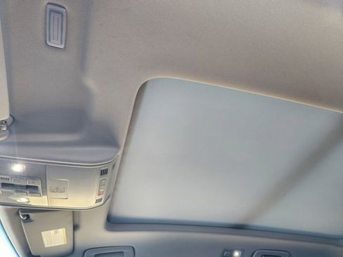 Used 2022 Volkswagen Taos SE image 25