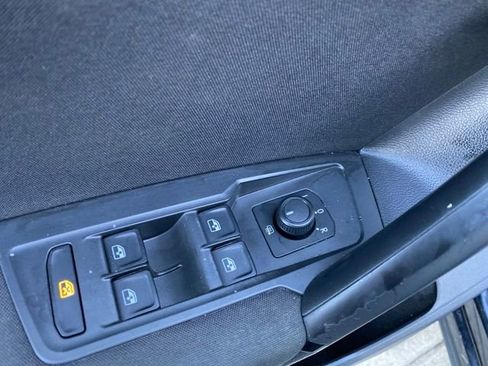 Used 2019 Volkswagen Tiguan S w/ Driver Assistance Package image 18