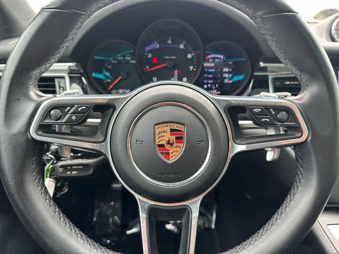 Certified 2018 Porsche Macan Sport Edition AWD/4WD image 26