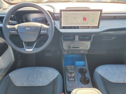 New 2025 Ford Maverick XLT image 23